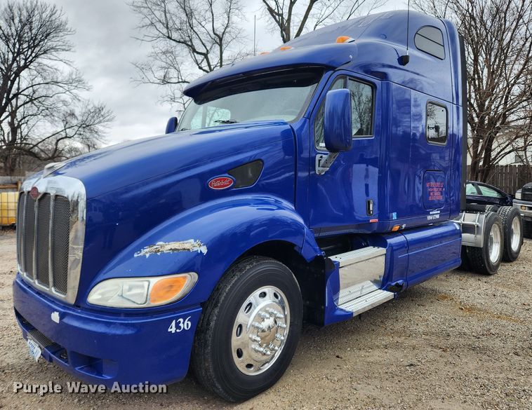 2005 Peterbilt 387  semi truck - KT9471