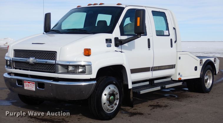 2005  Chevrolet C4500  flatbed truck - DN6274