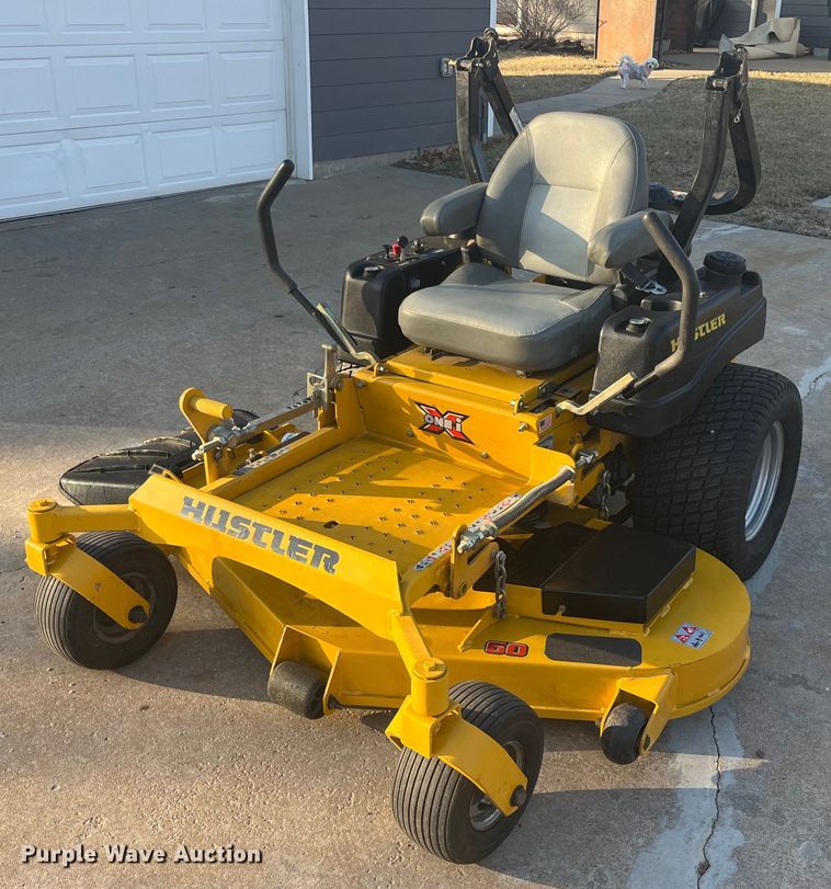 Hustler X-One  ZTR lawn mower - DQ4049