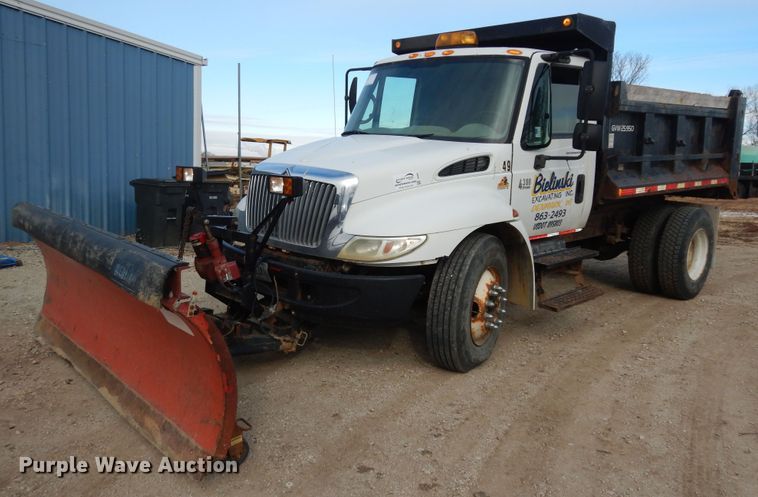 2006 International 4300  dump truck - DI6897
