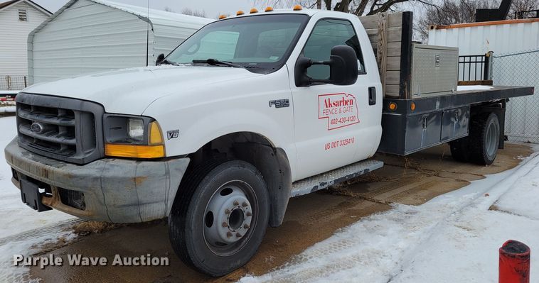 1999 Ford F550 Super Duty  flatbed truck - DM8183