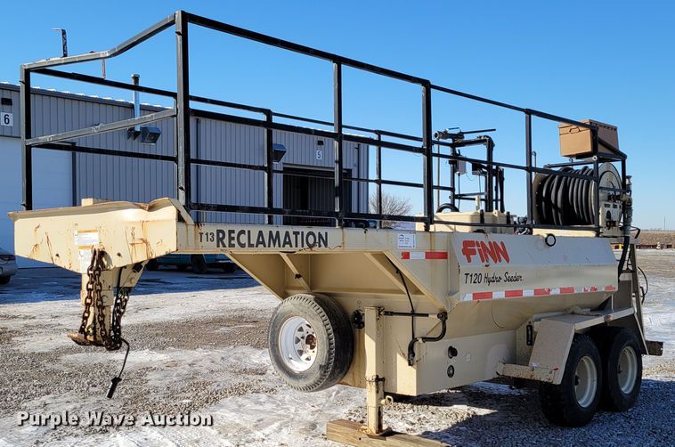 2007 Finn T120-GN-II  hydroseeder - DM8190