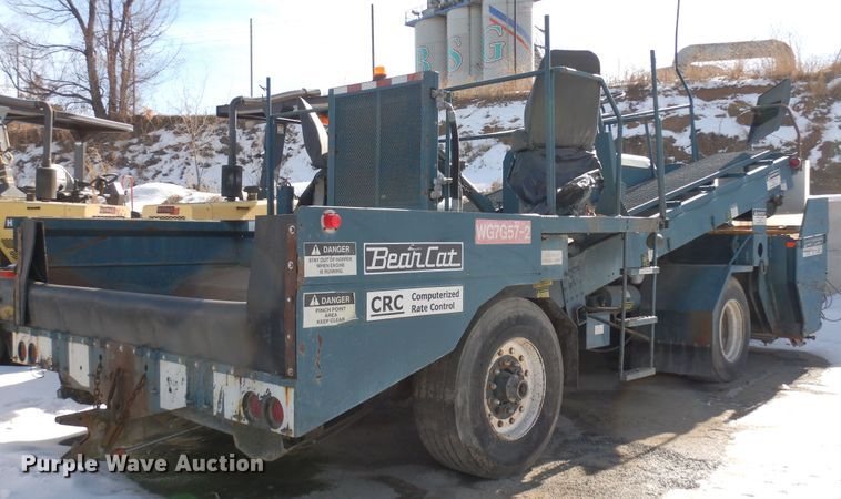 1996 Bear Cat 2002  chip spreader - DN6272