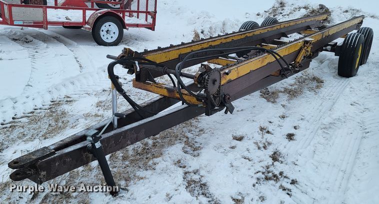 Hay bale trailer - ME9667