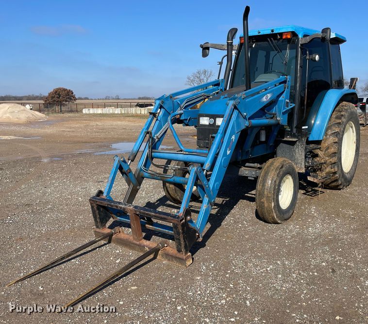 2000 New Holland TS100  tractor - MI9783