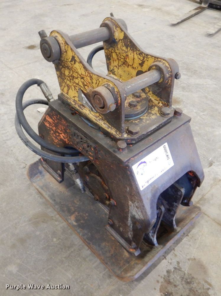 NPK  excavator plate compactor - DK5000