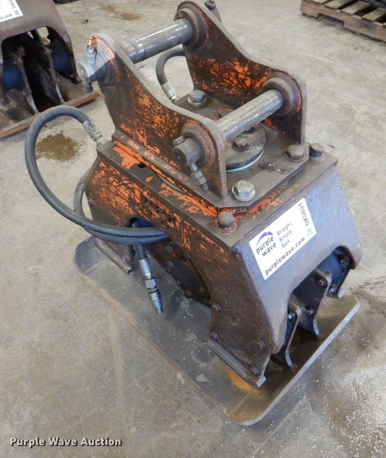 NPK  excavator plate compactor - DK5001