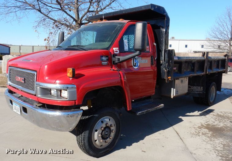 2005 GMC C5500  dump truck - DK5014