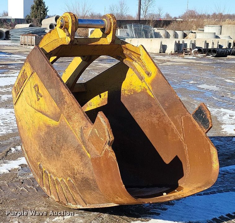 Raveling  36" W excavator sand bucket - DK5077