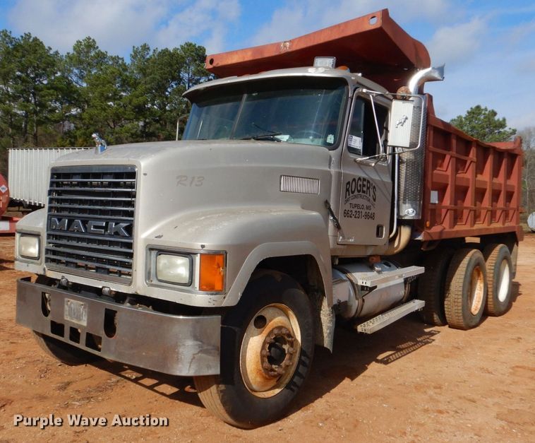 1999 Mack CH613  dump truck - DP8611
