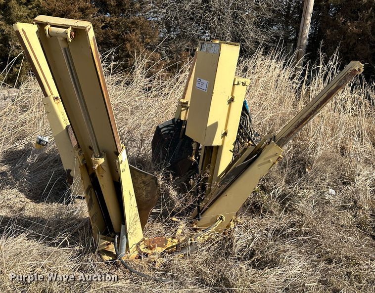 Vermeer TS30  skid steer tree spade - DR6015