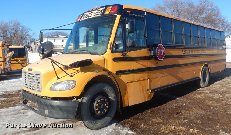 2010 Thomas Built 281TS  school bus - HQ9574