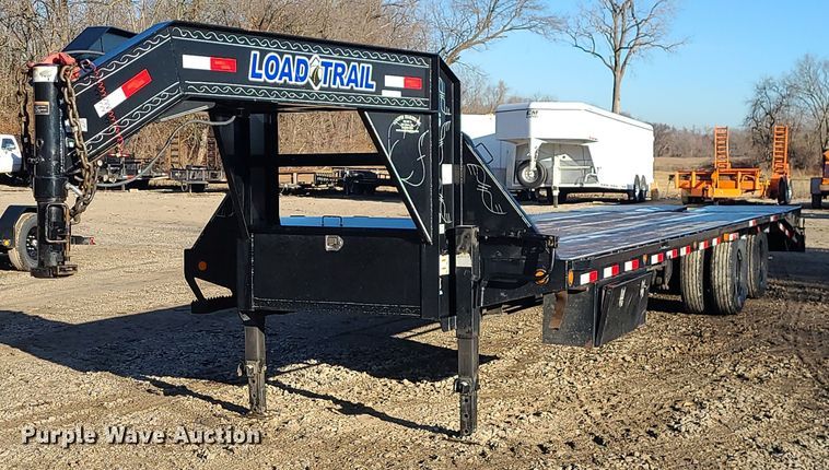 2019 Load Trail  equipment trailer - JG9420