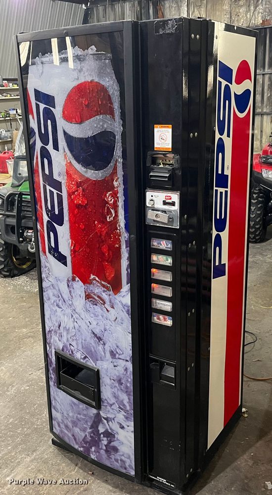 Dixie-Narco DNCB276MC/162-6PE2369  vending machine - MW9518