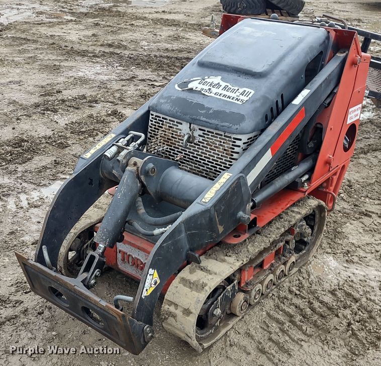 2012 Toro Dingo TX427  compact utility loader - DR8200
