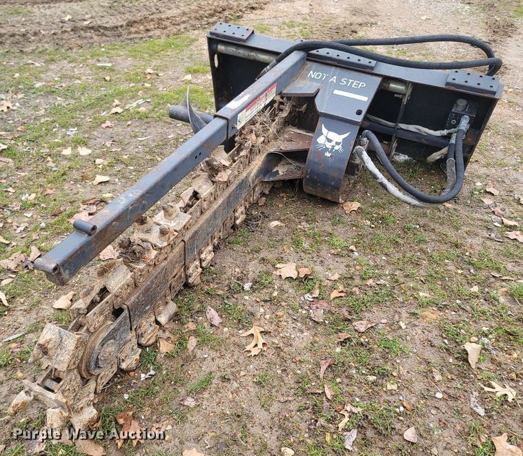 Bobcat LT313  skid steer trencher - MH9765