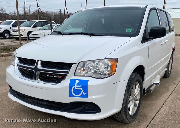 2015 Dodge Grand Caravan  handicap accessible van - DN8209