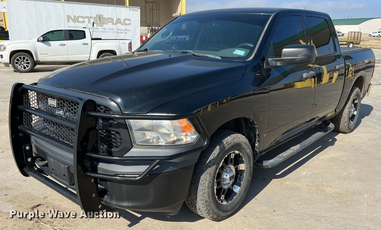 2013 Dodge Ram 1500  Crew Cab pickup truck - DS2775