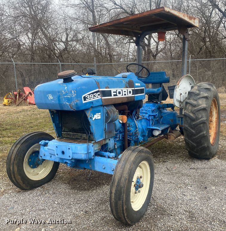 Ford 3930  tractor - KV9720