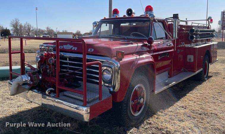 1973 Ford F750  pumper fire truck - MA9966