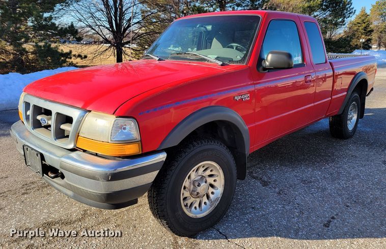 1998 Ford Ranger XLT  SuperCab pickup truck - MC9549