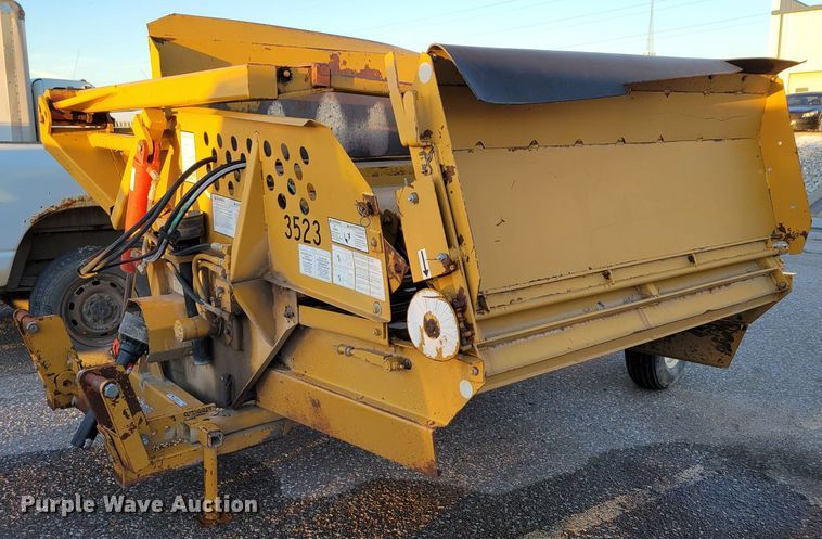 Duratech HayBuster 256  bale processor - MC9564