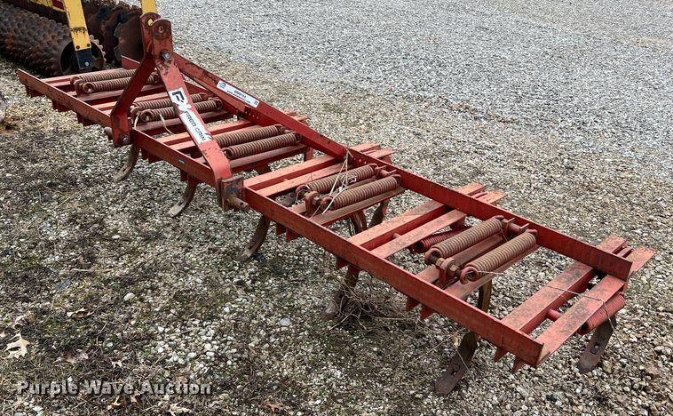 Fred Cain  field cultivator - MM9164