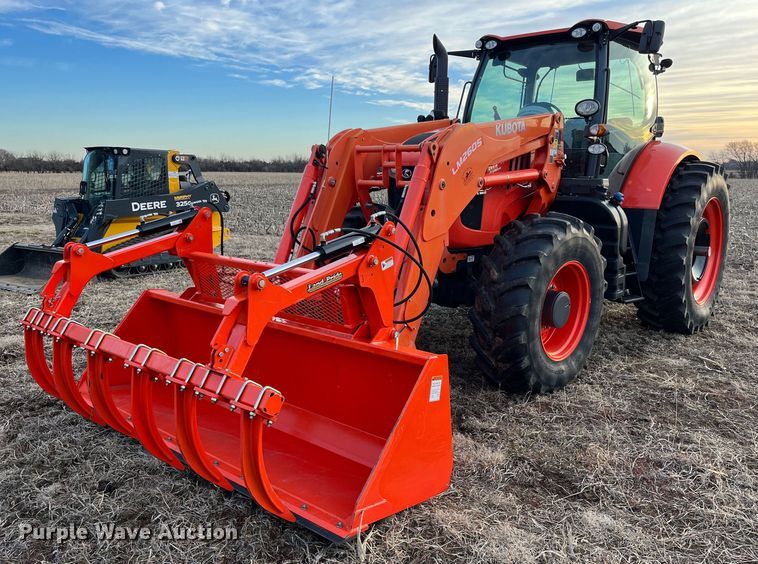 2018 Kubota M7-171  MFWD tractor - DG5417