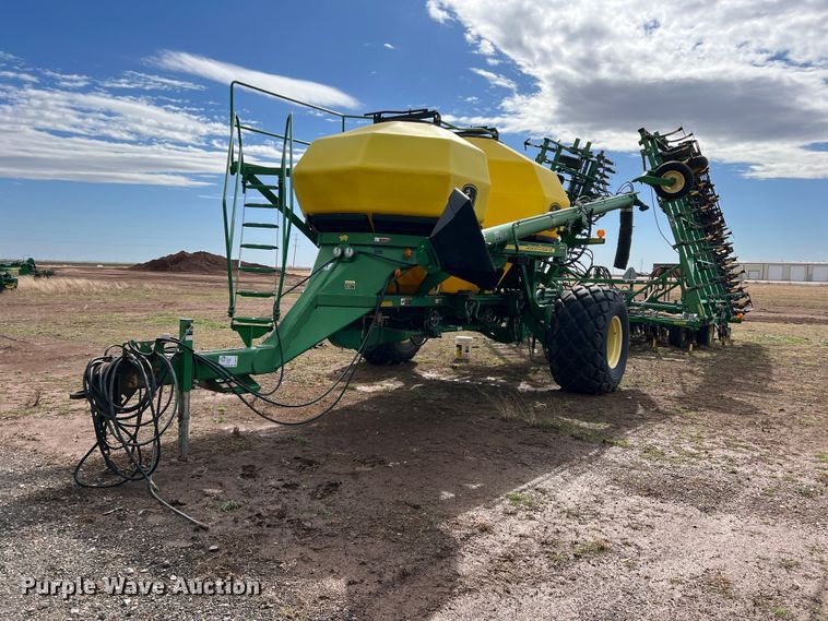 2004 John Deere 730  air seeder - DS2753