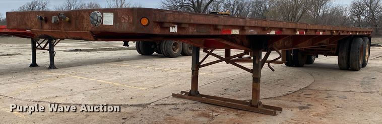 1982 Aztec  flatbed trailer - DL7042