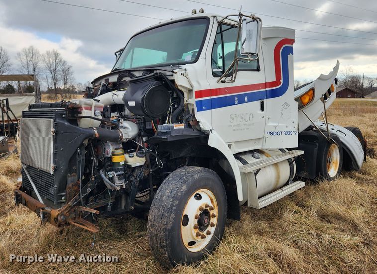 2008 Sterling A9500  semi truck - JB9621