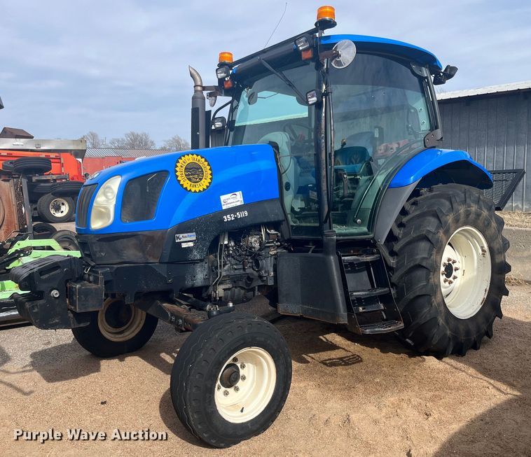2009 New Holland T6020  tractor - DG5389