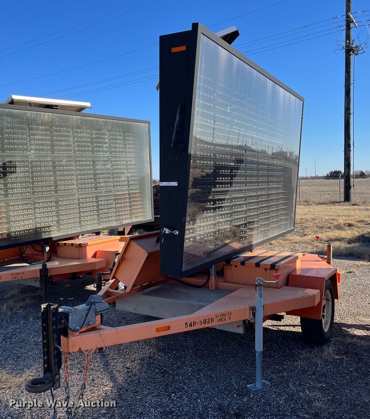 2008 Ver-Mac PCMS1210  message board trailer - LD9733