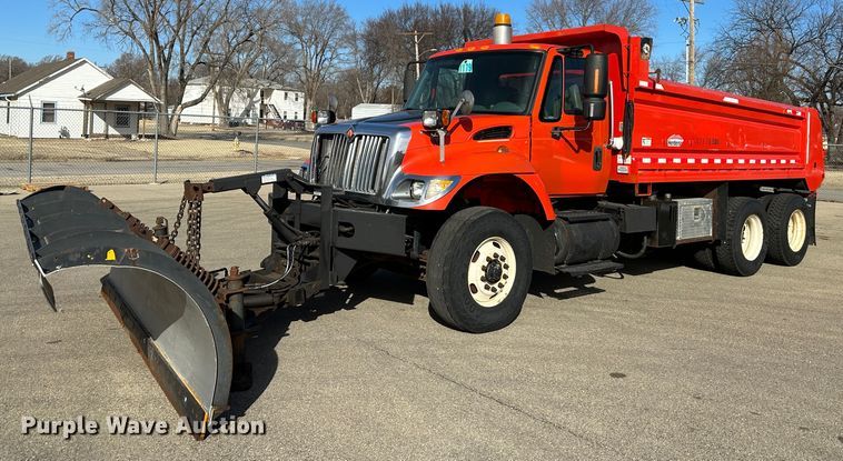 2006 International 7500  dump truck - LN9053