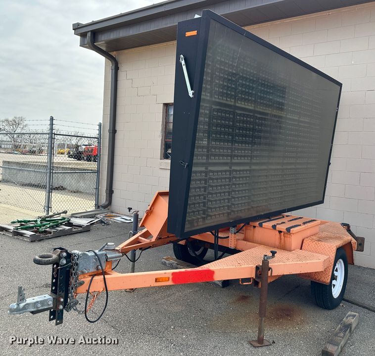 2007 Ver-Mac PCMS1210  message board trailer - LN9056