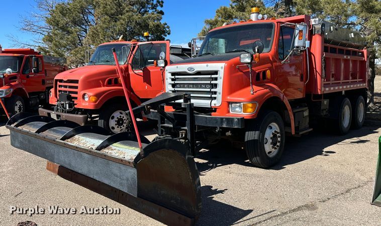 2003 Sterling LT7501  dump truck - LT9058
