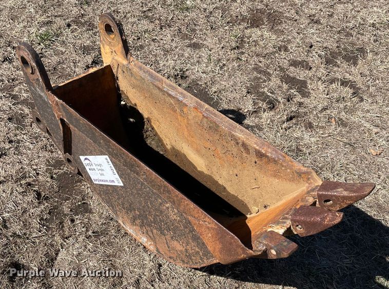 Backhoe bucket - DQ5766
