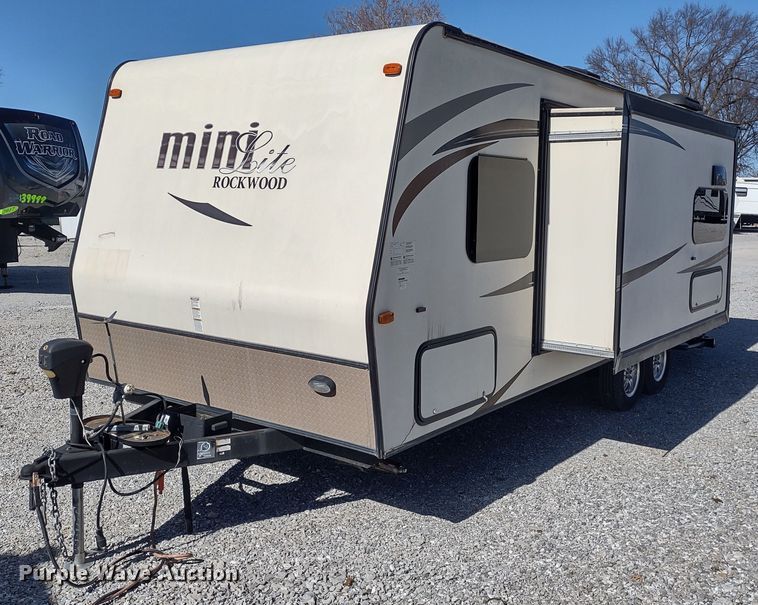 2017 Forest River Rockwood 2503S  camper - DR8234