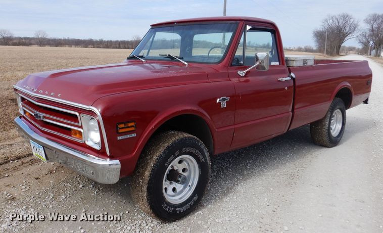 1968 Chevrolet K10  pickup truck - IO9408