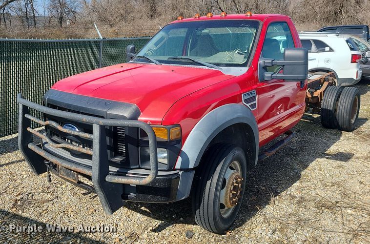 2008 Ford F550 Super Duty XL  truck cab and chassis - JG9395
