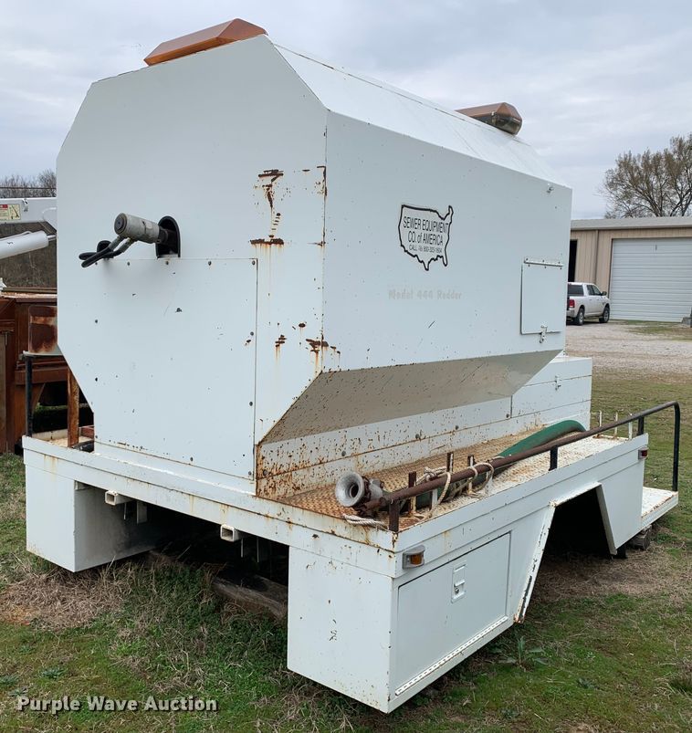 Sewer Equipment of America  sewer rodder truck bed - LI9098