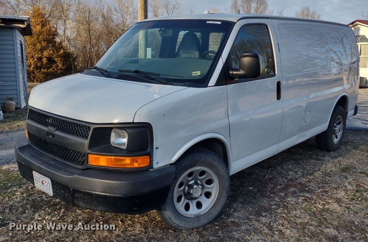 2014 Chevrolet Express 1500  van - MD9407