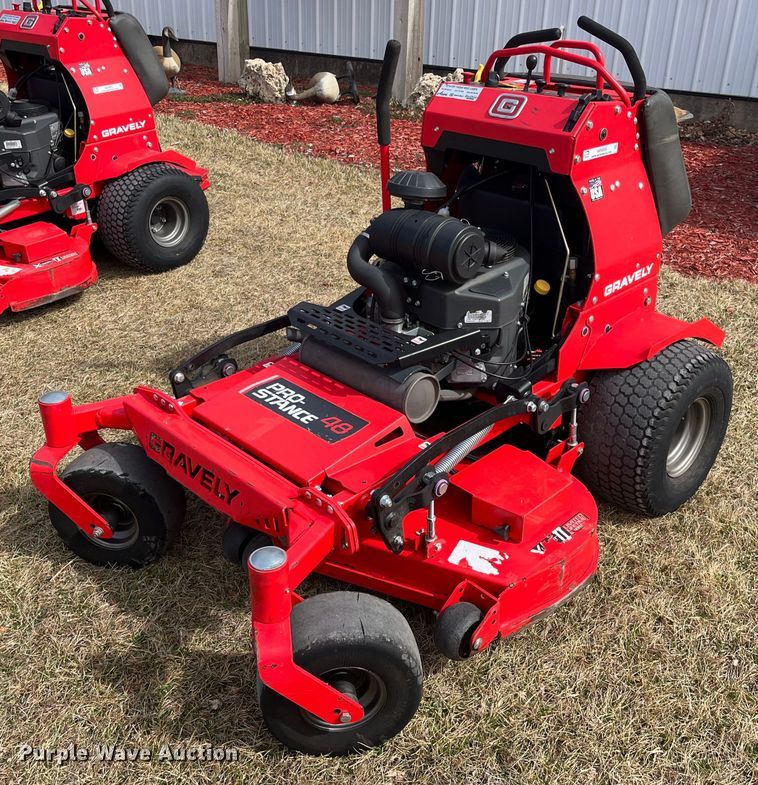 Gravely Pro-Stance 48  ZTR lawn mower - MD9560