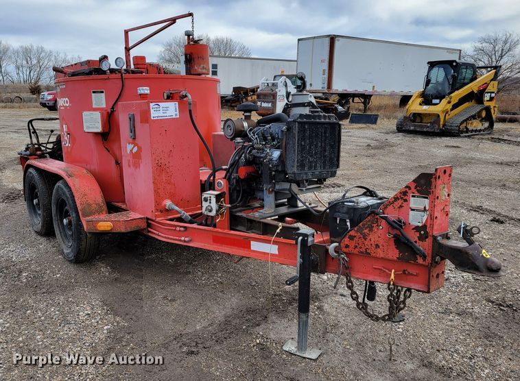 Crafco E-Z Pour  melter applicator - DO4178