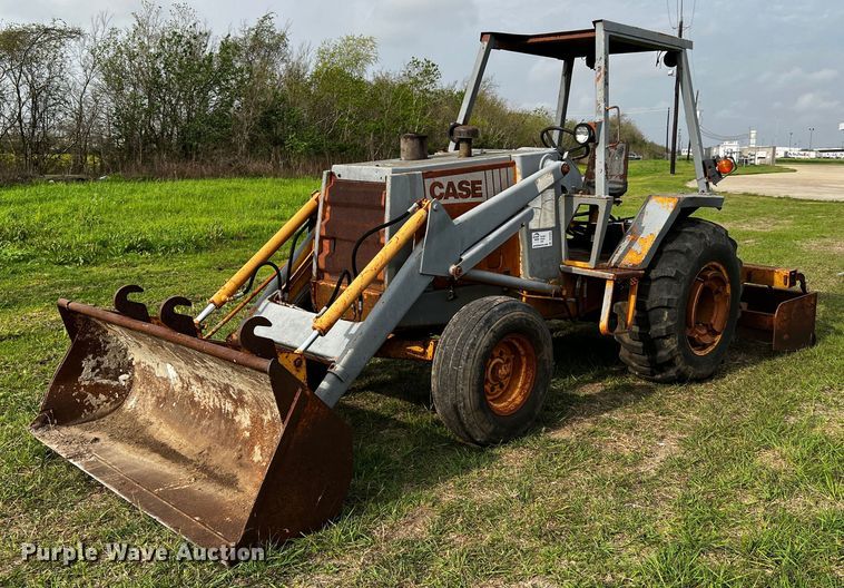 Case  industrial tractor - DQ2003