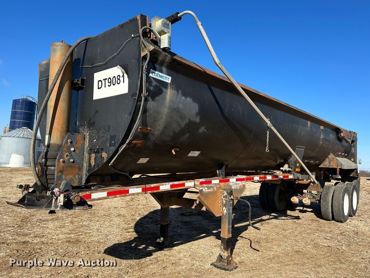 2007 Clement  end dump trailer - DR6029