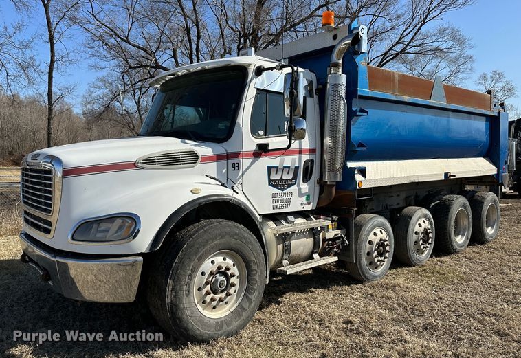2007 Freightliner Business Class M2  dump truck - DR6040