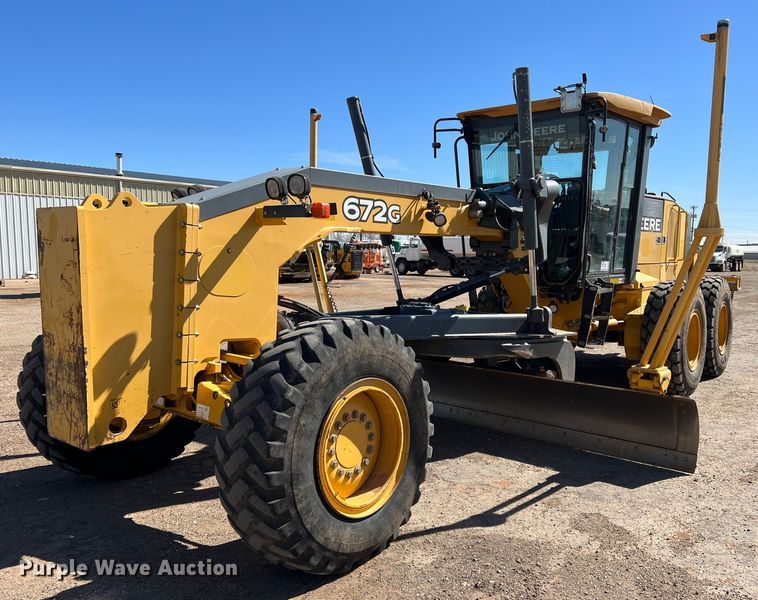2011 John Deere 672G  motor grader - DS2781