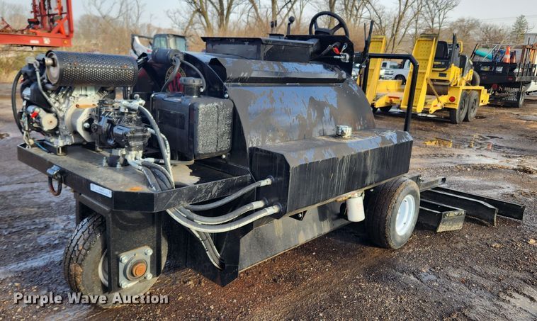 N.I. Wilson X1-300  sealcoat squeegee machine - JB9606