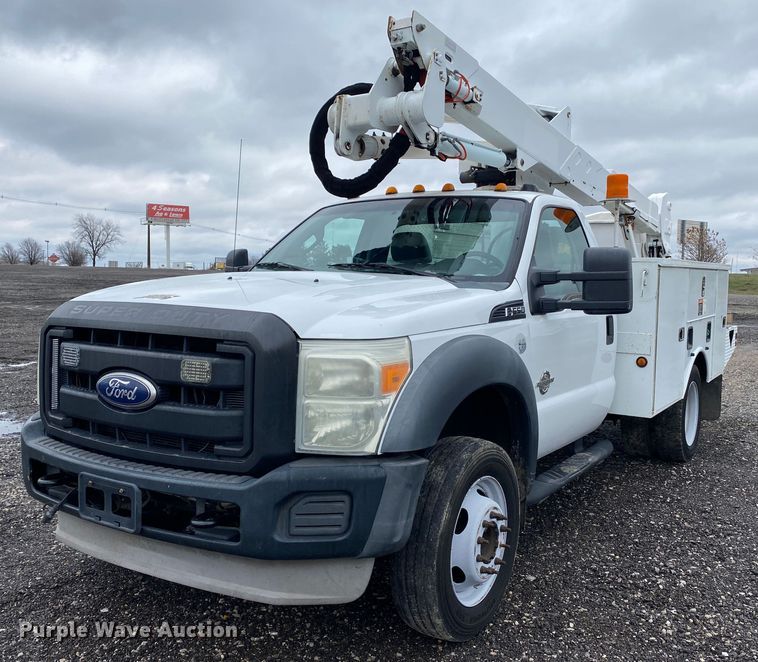 2011 Ford F550 Super Duty  bucket truck - KB9577